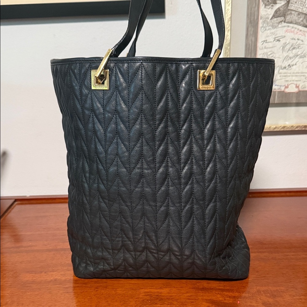 Authentic Black Gucci Quilted Leather Tote with Gold Hardware & GG wallet - Picture 2 of 16
